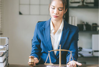 Maître Oumar Arabov – Avocat en droit des étrangers à Paris